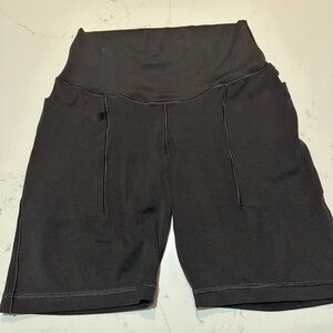 Offline by Aerie bike short